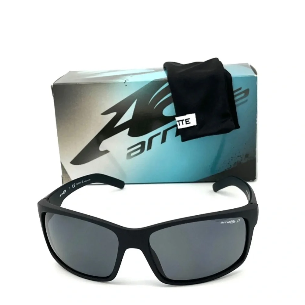 ARNETTE FASTBALL AN4202 Rubber Black / Dark Gray Polarized 62mm Sunglasses